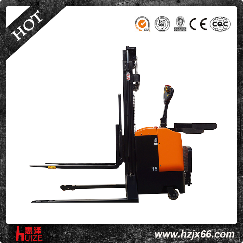 寬腿型全電動(dòng)堆高車 寬腿型全電動(dòng)堆高車